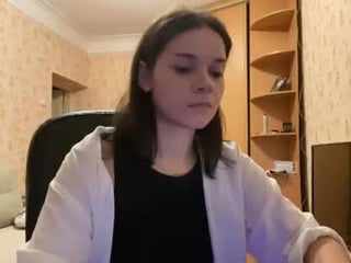 komerialimer teen cam babe wants to be fucked online as hard as possible