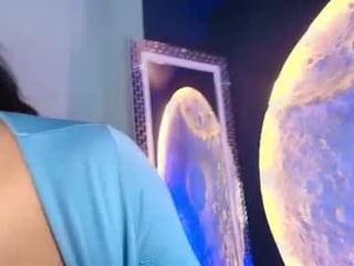 ebonyrosee_ ebony cam girl offers her hot pussy for nasty fucking online
