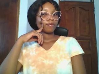 ella_laurel hot cum dripping from beautiful cam babe pussy