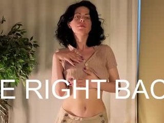 scarletttesecret tattooed cam girl with big tits wants hard fucking