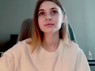 ju_lii naked teen cam babe loves kiss, licked slits and pink clits on a sex cam