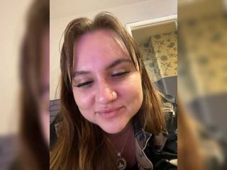 alina08 blonde white cam babe wants her pussy stretched