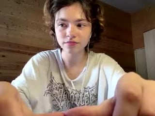 shaunnamallinak teen cam babe wants to be fucked online as hard as possible