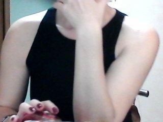 elenaza1001 european cam whore start to explore her tight body online