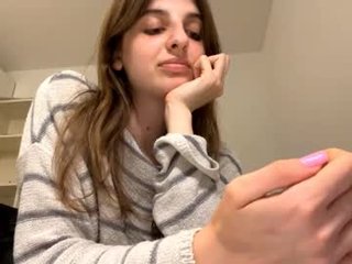 beulahweikert teen cam babe wants to be fucked online as hard as possible