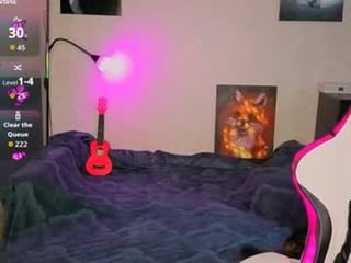 magic_bella this ginger teen loves spending time in the adult chatroom