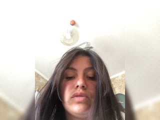 dianesi latina cam babe enjoys her hairy pussy stuffed online