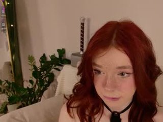 evelune cam girl gets her ass hard fucked by her partner