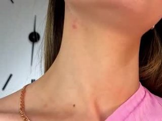 jaleesasahler teen cam babe wants to be fucked online as hard as possible