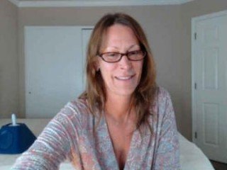 jessryan horny cam babe with sexy little ass gets spread by dildo