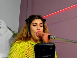 sallybush cam babe makes blowjob and squirting is flowing out of her nasty cunt